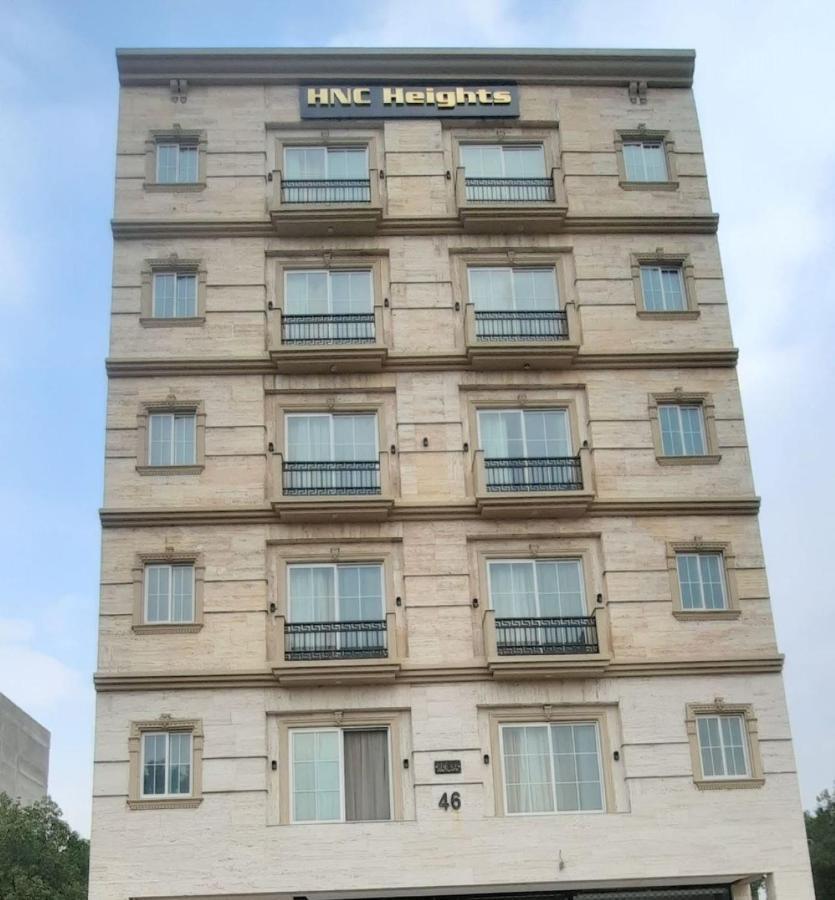 Eiffel Luxury Apartments Лахор Экстерьер фото